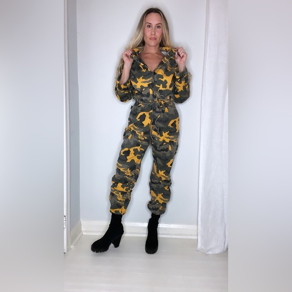 CAMO FLIGHT SUIT - Picture 5 of 11